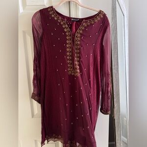 Dhanak maroon suit